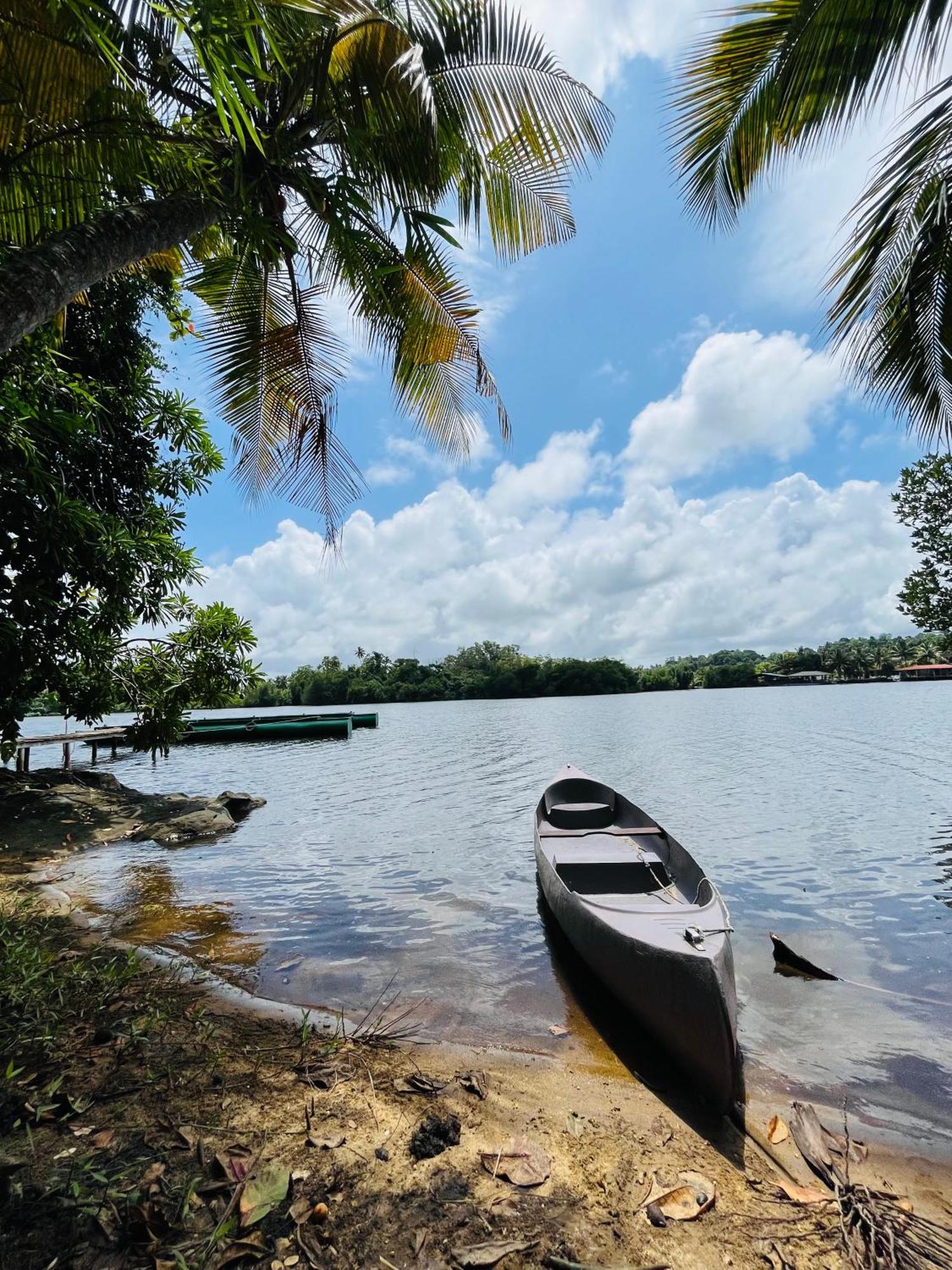 Thelakehostel Hikkaduwa Buitenkant foto